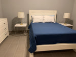 Load image into Gallery viewer, Vacation Villas Runaway Bay,2 Bedroom and 2 Bathroom
