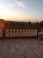 Load image into Gallery viewer, Vacation Villas Runaway Bay, 2 Bedroom and 2 Bathroom Mountain View

