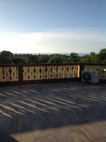 Load image into Gallery viewer, Vacation Villas Runaway Bay, 2 Bedroom and 2 Bathroom Mountain View
