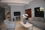 Load image into Gallery viewer, Vacation Villas Runaway Bay "PentHouse" Garden View, Pool View and Ocean View
