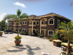 Load image into Gallery viewer, Vacation Villas Runaway Bay 2 Bedroom and 2 Bathroom Pavillon View
